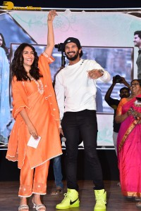 Sita Ramam movie team Dulquer Salmaan, Mrunal Thakur and Sumanth Akkineni visit Ethiraj College in Chennai to promote their film