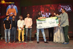 Sita Ramam Pre-Release event attended by Prabhas, Mrunal Thakur, Dulquer Salmaan, Hanu Raghavapudi and others