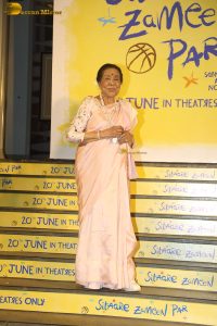 Sitaare Zameen Par Premiere attended by Aamir Khan, Genelia, Salman Khan, Rekha, Tamannaah, Tiger Shroff, and others