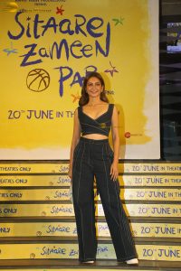 Sitaare Zameen Par Premiere attended by Aamir Khan, Genelia, Salman Khan, Rekha, Tamannaah, Tiger Shroff, and others