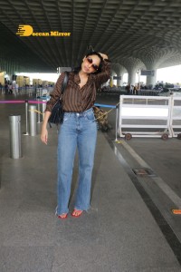 Sobhita Dhulipala seen at the Mumbai Airport