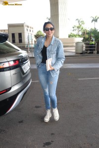 Model and actress Sobhita Dhulipala stylish looks in denim