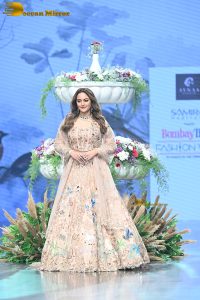 bollywood actress Sonakshi Sinha ramp walk in lehenga choli