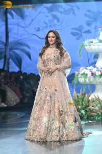 bollywood actress Sonakshi Sinha ramp walk in lehenga choli
