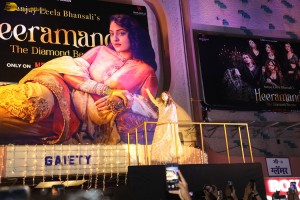 actress Sonakshi Sinha promotes Heeramandi movie at G7 multiplex in mumbai