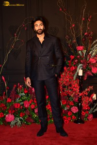 actress Sonakshi Sinha’s Wedding Reception attended by Shatrughan Sinha, Tabu, Sangeeta Bijlani, Aditi Rao Hydari, Rekha, and others