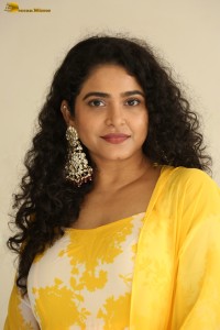 Indian actress Sonakshi Verma photoshoot in a yellow salwar