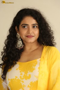 Indian actress Sonakshi Verma photoshoot in a yellow salwar