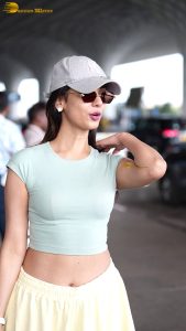 actress sonal chauhan fit and sexy at mumbai airport