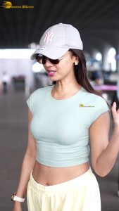 actress sonal chauhan fit and sexy at mumbai airport