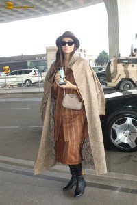 bollywood actress Sonam Kapoor shows her unique fashion at mumbai airport