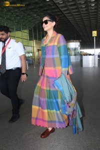 actress Sonam Kapoor wears a colorful dress traveling from mumbai airport