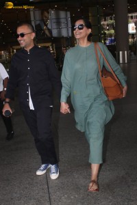 Sonam Kapoor and her husband Anand Ahuja spotted at the Mumbai Airport on October 30, 2023