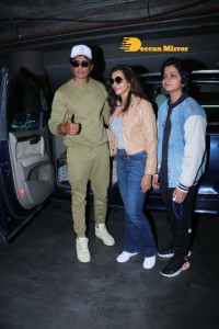 Actor Sonu Sood was spotted with his family at the Mumbai Airport