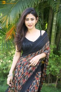 tollywood actress sonu thakur gorgeous in a saree