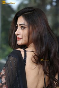 tollywood actress sonu thakur gorgeous in a saree