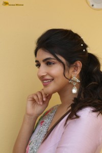 actress sreeleela cute in a pink salwar