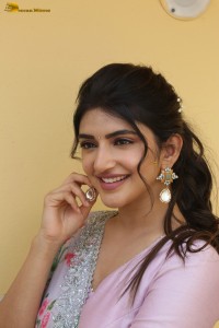 actress sreeleela cute in a pink salwar