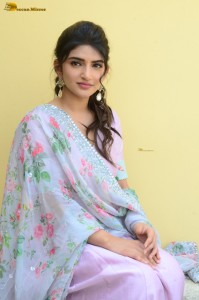 actress sreeleela cute in a pink salwar