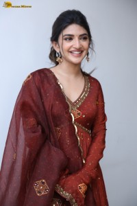 actress Sreeleela cute photoshoot