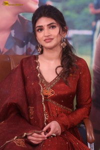 actress Sreeleela cute photoshoot