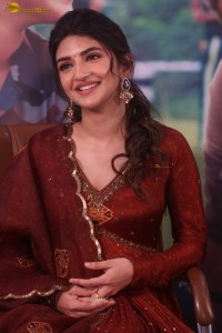 actress Sreeleela cute photoshoot