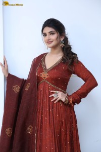 actress Sreeleela cute photoshoot