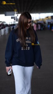 tollywood actress sreeleela spotted in mumbai