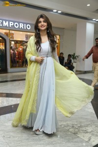 Telugu actress sreeleela in a white salwar dress greeting fans