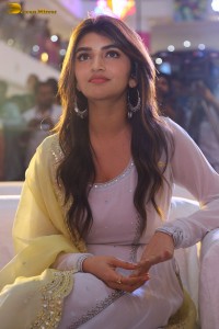 Telugu actress sreeleela in a white salwar dress greeting fans