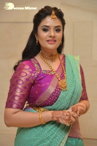 Sreemukhi-1
