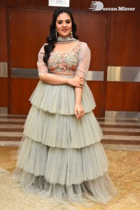 Anchor Sreemukhi Photoshoot
