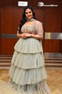Anchor Sreemukhi Photoshoot