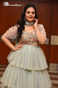 Anchor Sreemukhi Photoshoot