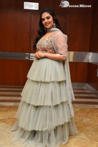 Anchor Sreemukhi Photoshoot