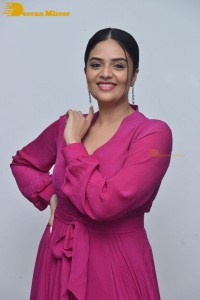 Popular anchor and actress Sreemukhi photoshoot in a pink dress