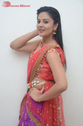 Telugu Actress Sreemukhi in a half saree dress