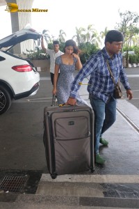 Shah Rukh Khan’s daughter Suhana Khan at Mumbai Airport