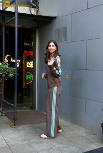 srk’s daughter and actress Suhana Khan spotted in brown dress