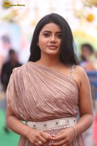 telugu actress sumaya reddy in a cute look