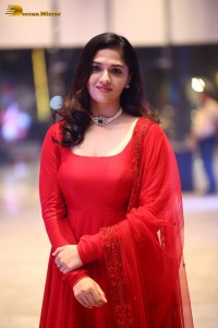 Telugu Actress Sunaina in a red salwar dress
