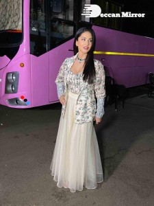 Sunny Leone promoting Panghat song on Kapil Sharma Set