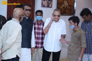 Telugu Superstar Krishna Birthday celebrations attended by his step son Naresh and fans