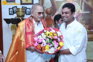 Telugu Superstar Krishna Birthday celebrations attended by his step son Naresh and fans