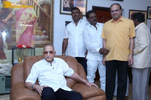 Telugu Superstar Krishna Birthday celebrations attended by his step son Naresh and fans