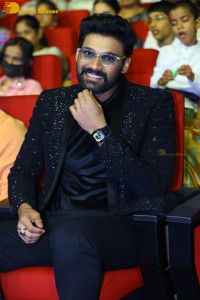 Swathi Muthyam Pre-Release attended by Varsha Bollamma and Ganesh Bellamkonda