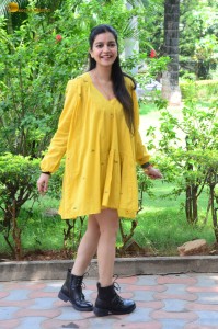 telugu actress Swathi Reddy stunning hot looks in a yellow mini dress