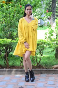 telugu actress Swathi Reddy stunning hot looks in a yellow mini dress