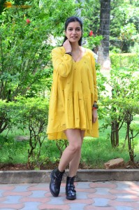 telugu actress Swathi Reddy stunning hot looks in a yellow mini dress