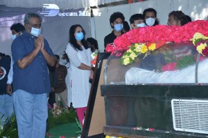 Tollywood pays tribute to Sirivennela Seetharama Sastry